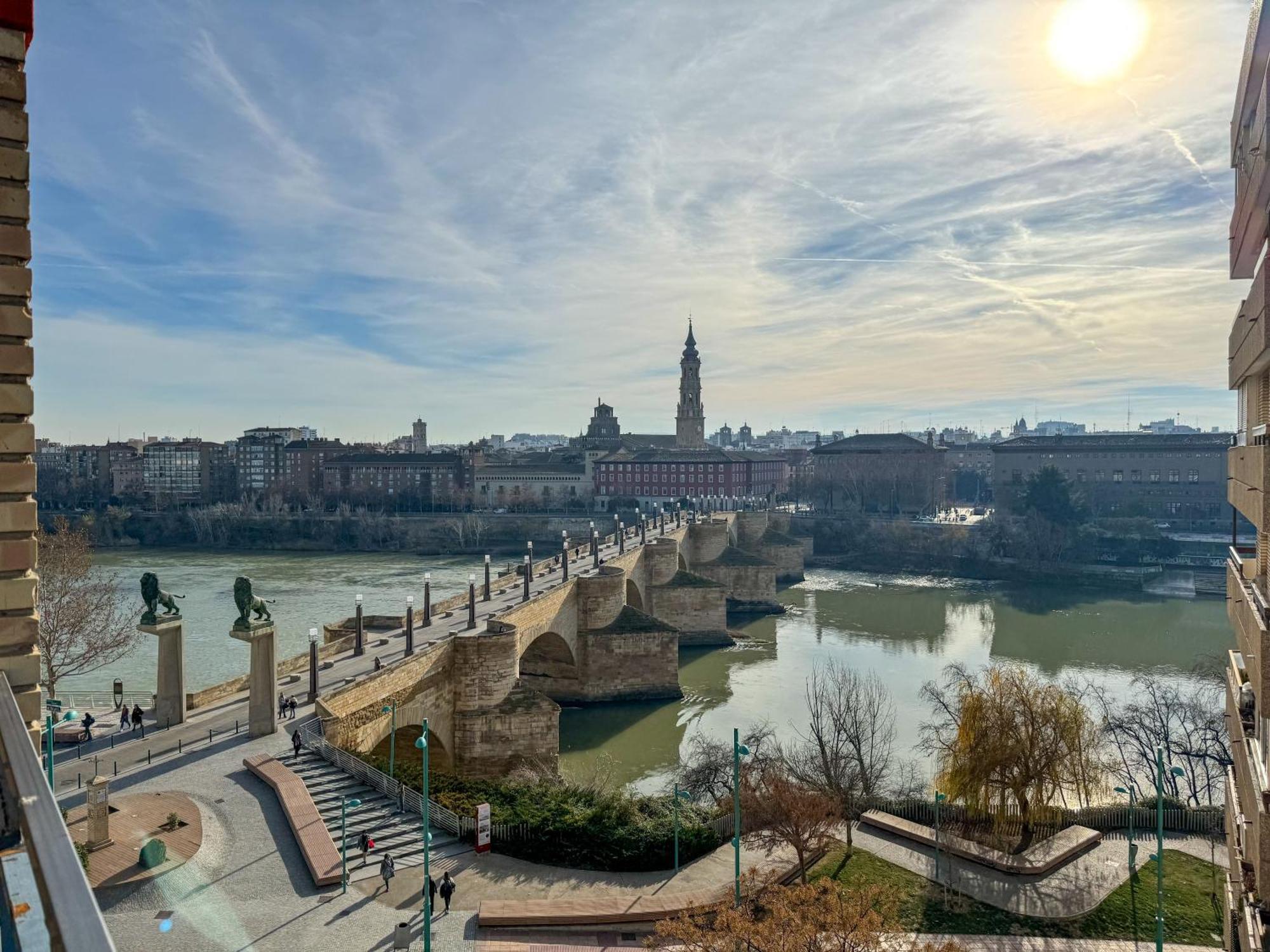 El Puente Del Pilar Comotucasa Saragoça Exterior foto