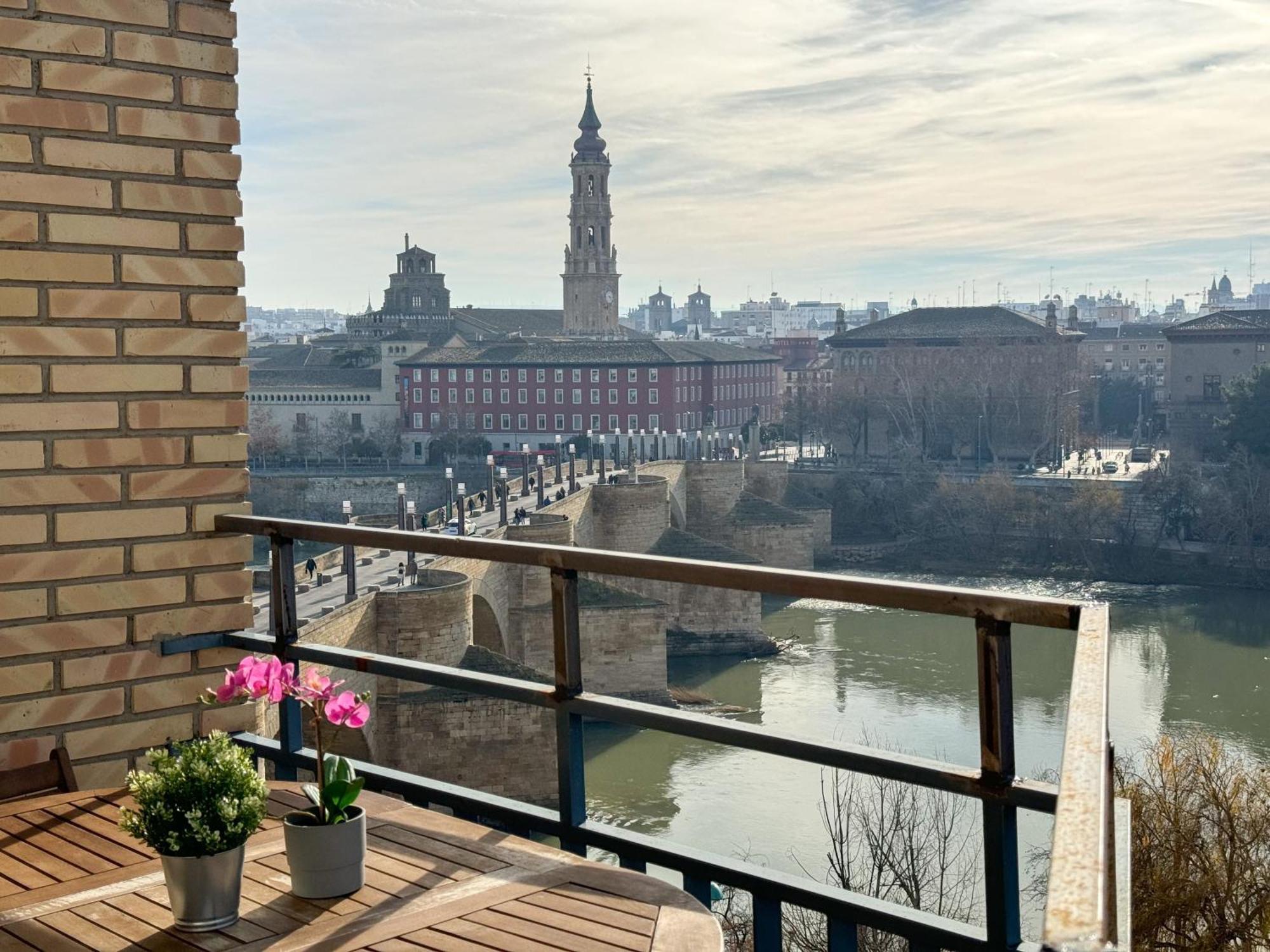 El Puente Del Pilar Comotucasa Saragoça Exterior foto